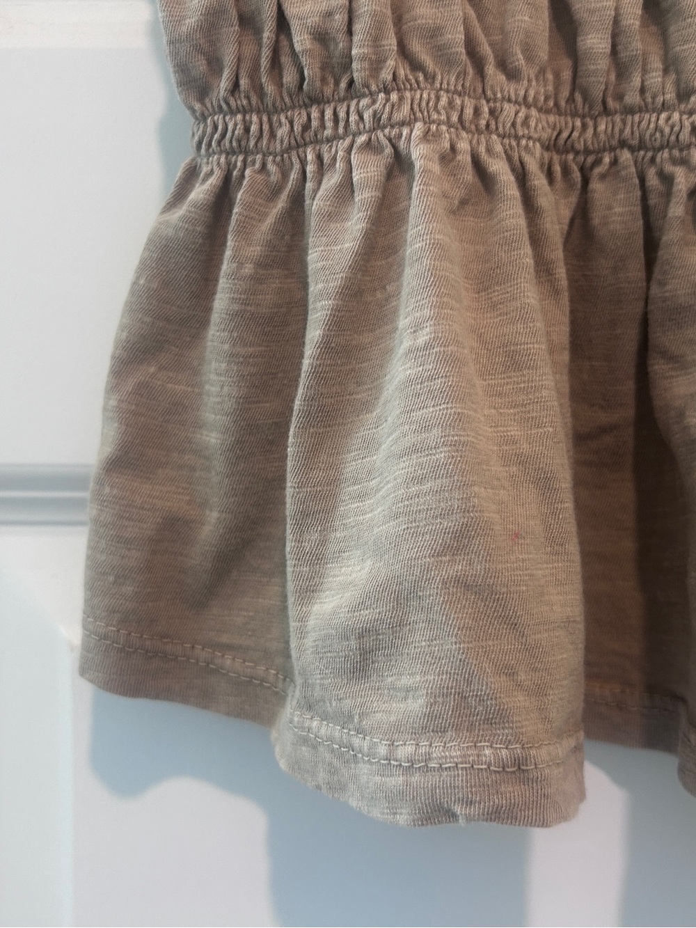 Anthropologie Pilcro Tabby Ruched Cotton Smocked Peplum Tee Cap Sleeve Top XS - Picture 3 of 6